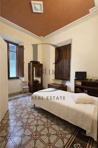 Tessieri Apartment