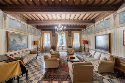 Villa degli affreschi