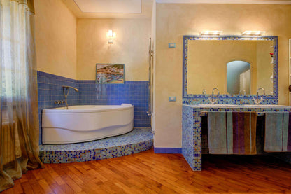 Tuscan Rose Country House