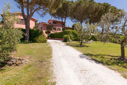 Tuscan Rose Country House