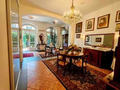 Apartment of the Rose