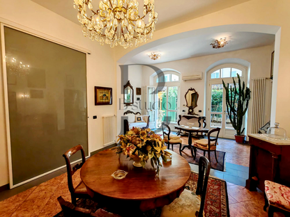 Apartment of the Rose