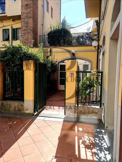 Apartment of the Rose
