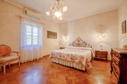 Tuscan Rose Country House